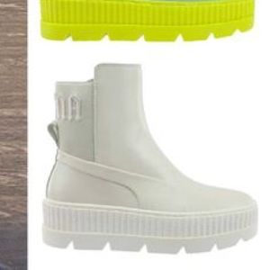 Lug sole Puma/Fenty collab Chelsea sneaker winter boot